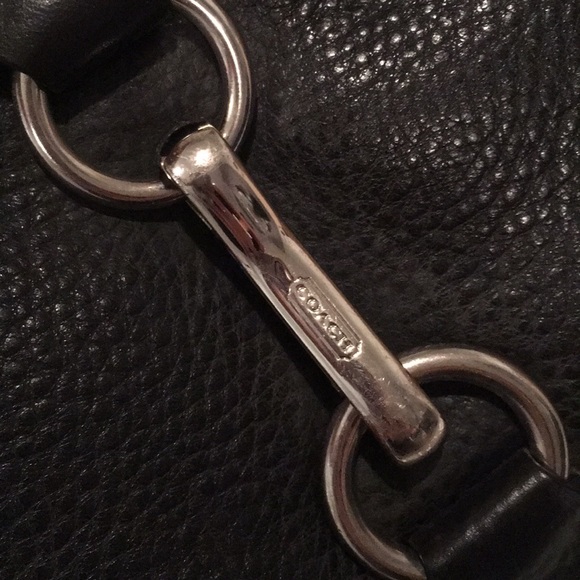 COACH black pebbled shoulder bag silver accents - Picture 3 of 8